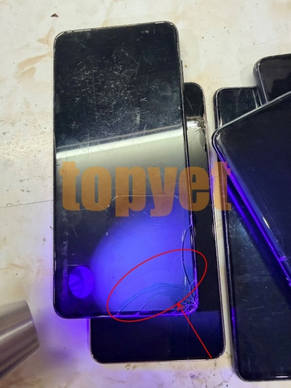 How to Pick Out Full Broken Samsung LCD Screens